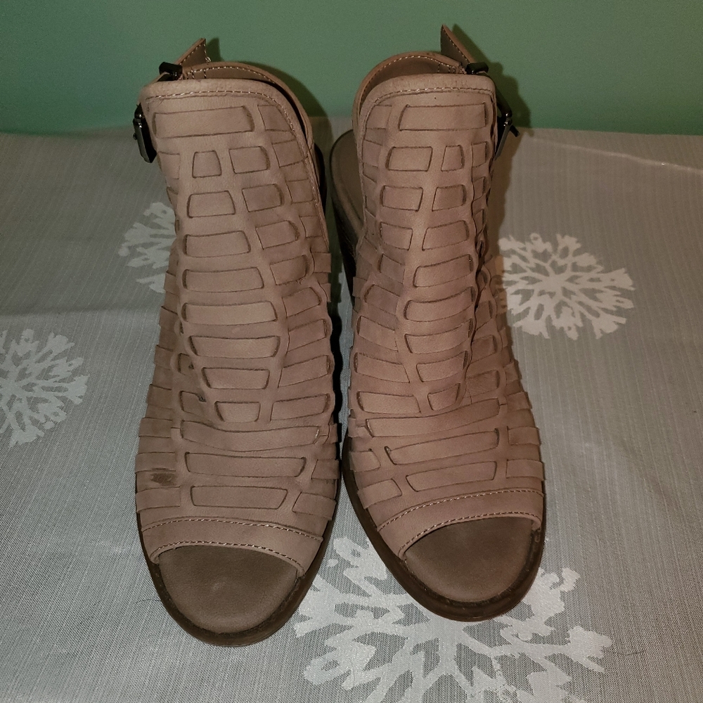 EUC! Jessica Simpson High Heel Sandals!